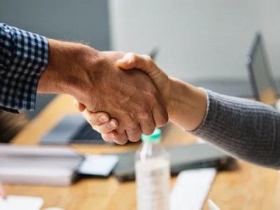 Negotiations 101: A Deep Dive into Negotiations and Interview with Professor Burt De&nbsp;Mill